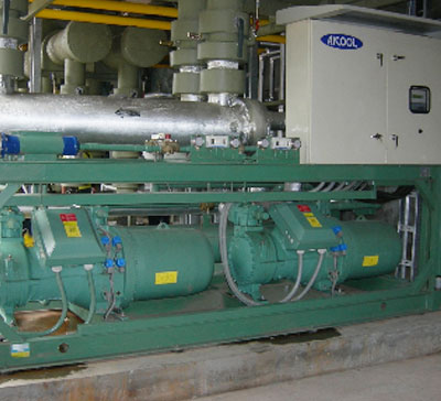 Water Cooled Screw Chiller With Heat Recovery System 400 TR